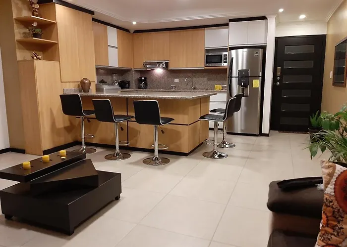 Condominio La Victoria, Departamento En Cuenca 1